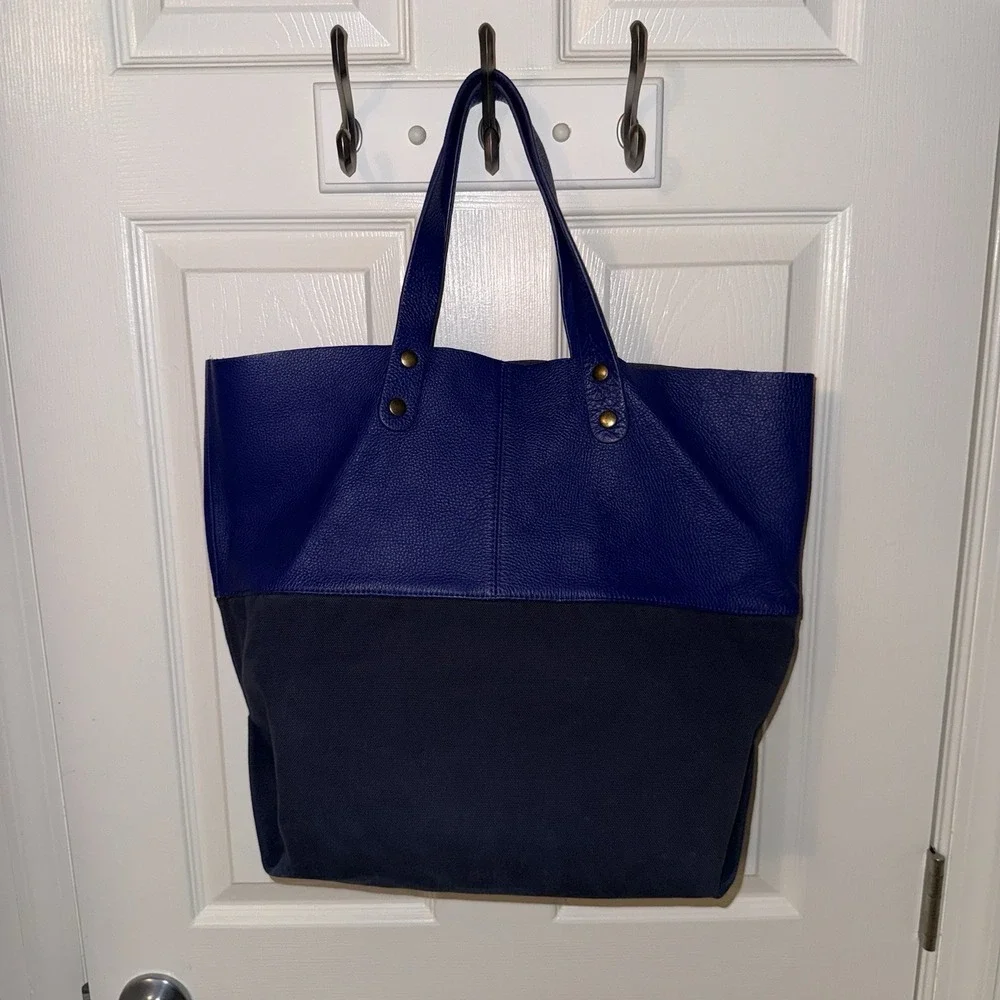 The Unbranded Brand royal blue